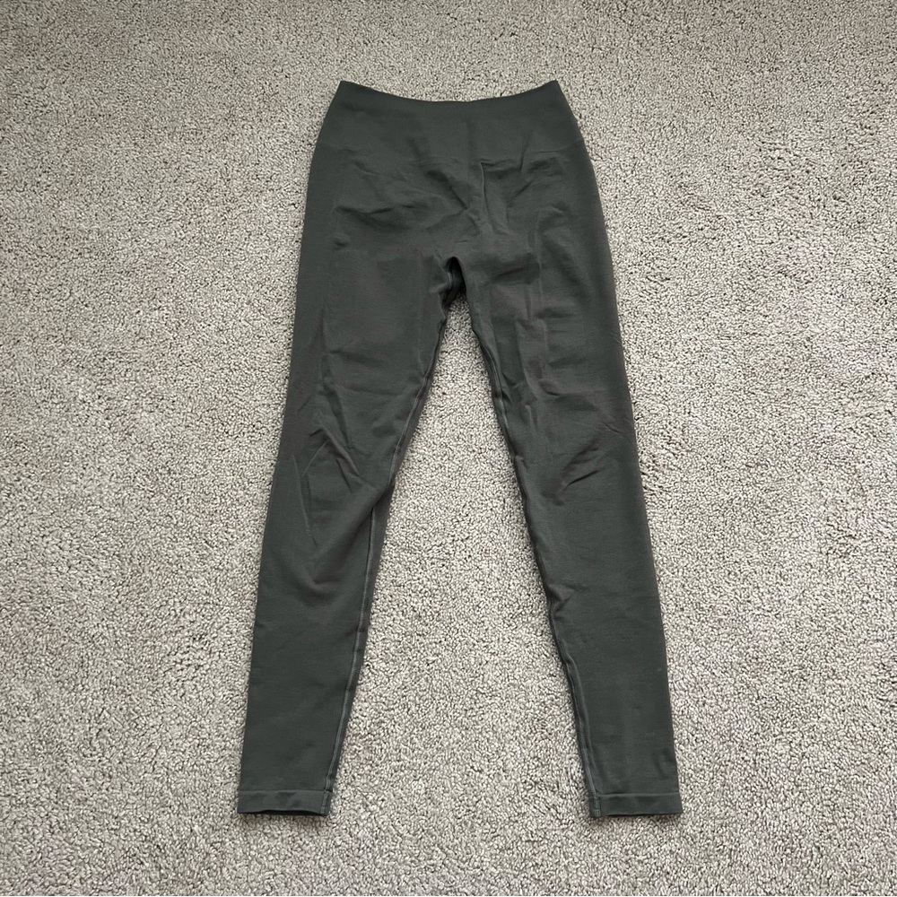 ALPHALETE Beige Amplify Leggings